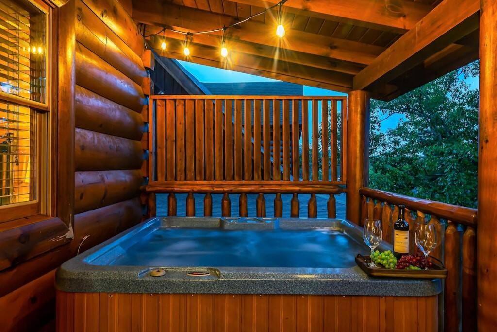 סביירוויל Cabin-N-Smokys! Indoor Resort Pool Views Hot Tub Game Room מראה חיצוני תמונה