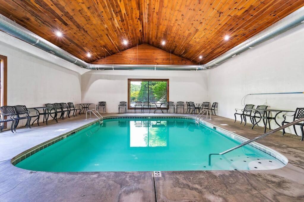 סביירוויל Cabin-N-Smokys! Indoor Resort Pool Views Hot Tub Game Room מראה חיצוני תמונה